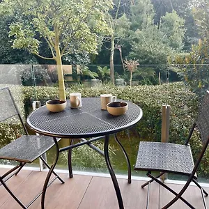 Oxford 1 Bedroom In A Brand New Building With A Pool Cannes