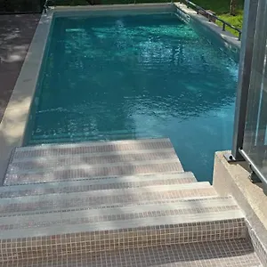 Hébergement de vacances Les Jardins De Louis